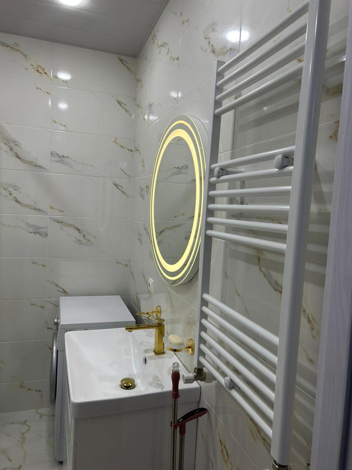 Apartment In Agmashenebeli تبليسي المظهر الخارجي الصورة